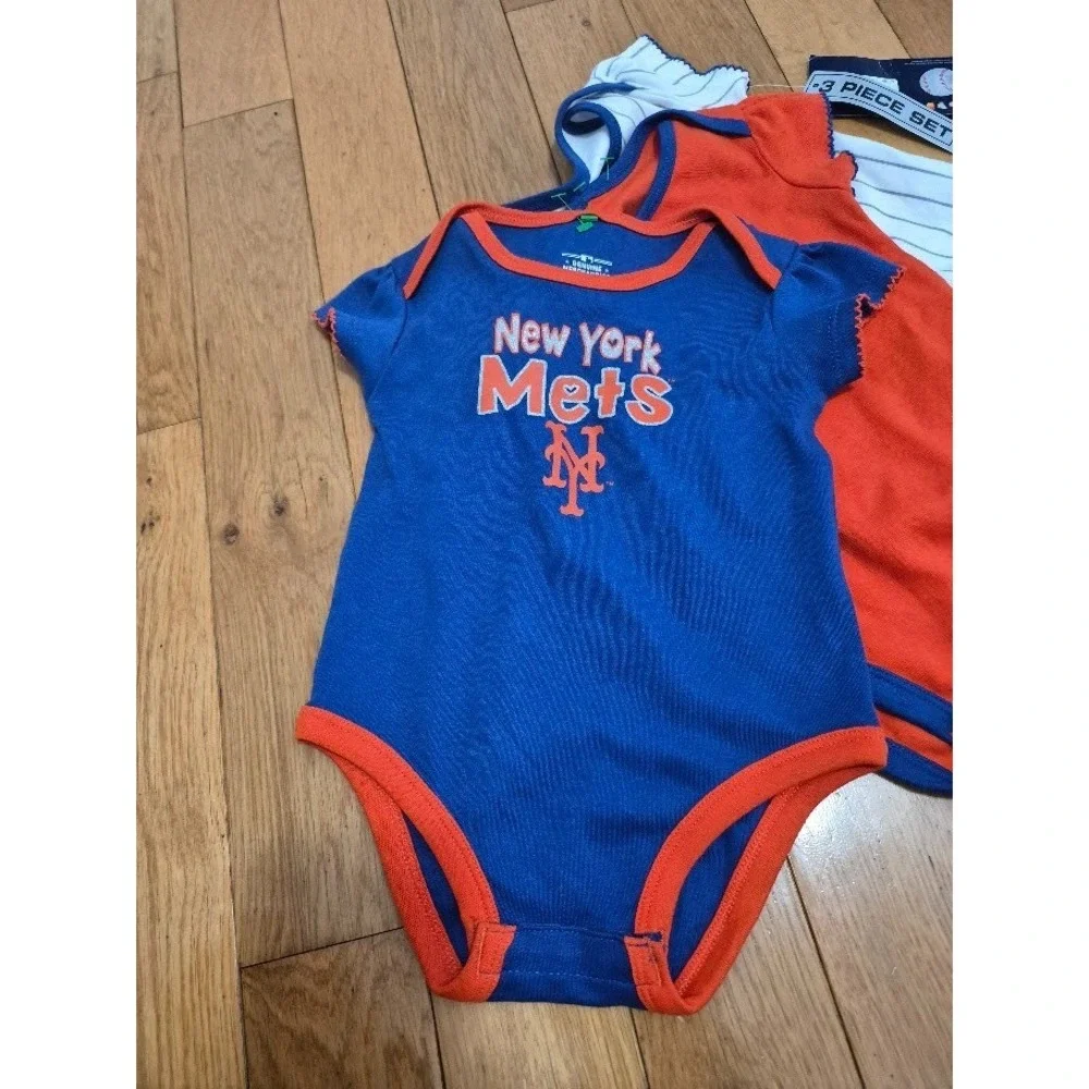 New York Mets MLB Genuine Lot Of 3 Infant One Piece Bodysuits 18M NEW